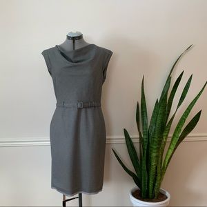Classy Banana Republic dress 12P petite